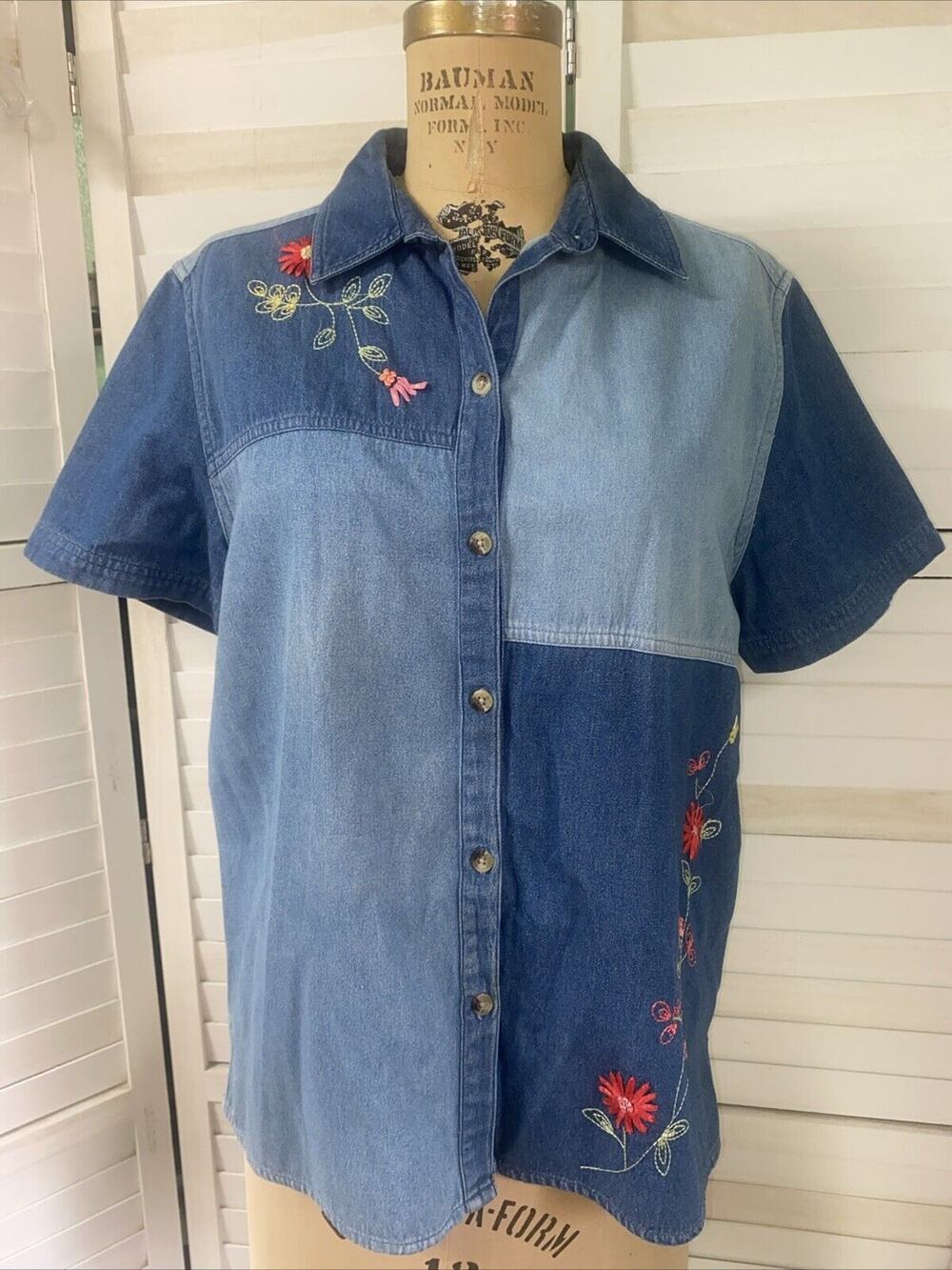 Vintage Cabin Creek Women's Embroidered Denim Short Sleeve Button-Up Shirt PL